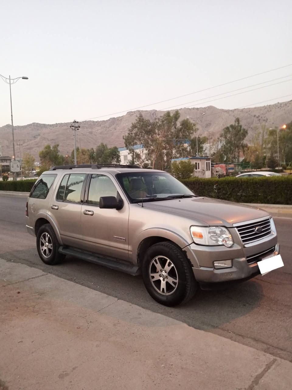 ‎سەرەتا بەناوی خودای گەورە
‎
‎فۆرد ئێکسپلۆرەر 2008
‎سفری شەریکەی نیڤا
‎ڕەنگی نەوتـی
‎مواسەفات XLT
‎سێ ڕیز کوشن
‎تەبرید مەرکەزی
‎سێ مۆدی دەبڵ ئەکسل 
‎تراکشن 
‎تەجیل شەش سیدی بیلادی
‎کوشن جلد
‎کوشنی سایەق کارەبایی
‎مەکینە V6 4.0L
‎سڵاید
‎سەقف DVD
‎تەحەکوماتی سوکان 
‎تحدید سورعە
‎شوێن هۆکی هەیە
‎پەڵە بۆیاخی نیە ساردی نیە
‎500.000 KM ڕۆشتوە
‎مەکینەی کراوەتەوە بەس تاقم ڕینگ ی بۆ گۆڕاوە
‎سەیارەیەکی خێزانی لێخۆڕین خۆشە
‎سەیارەکە زۆر پاک ماوەتەوە تەنها دوو دەستی کردوە
‎شوێن دەربەندیخـان
‎بۆ زانیاری زیاتر پەیوەندی بکە
‎
‎ژ.م
‎0770 145 2867
‎0750 145 2867
‎
