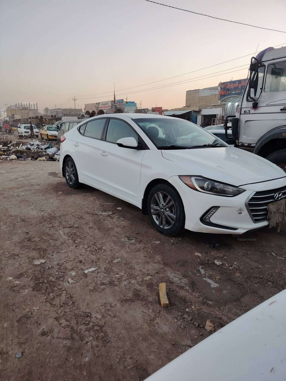 السلام عليكم النترا 2017 أمريكي رقم قادسيه دولي سنويه 30 مكفوله من التبديل والظربه فقط ملاحظات صبغ موظح بسونار مكينه وكير حداديه تخم تاير تبريد تدفئه  كله شرط جاهزه من كلشي السياره جديده جدن ونظيفه مكانه الديوانيه الحمزه الشرقي السياره بسمي شخصين سعره 135 وبيه مجال ***********
