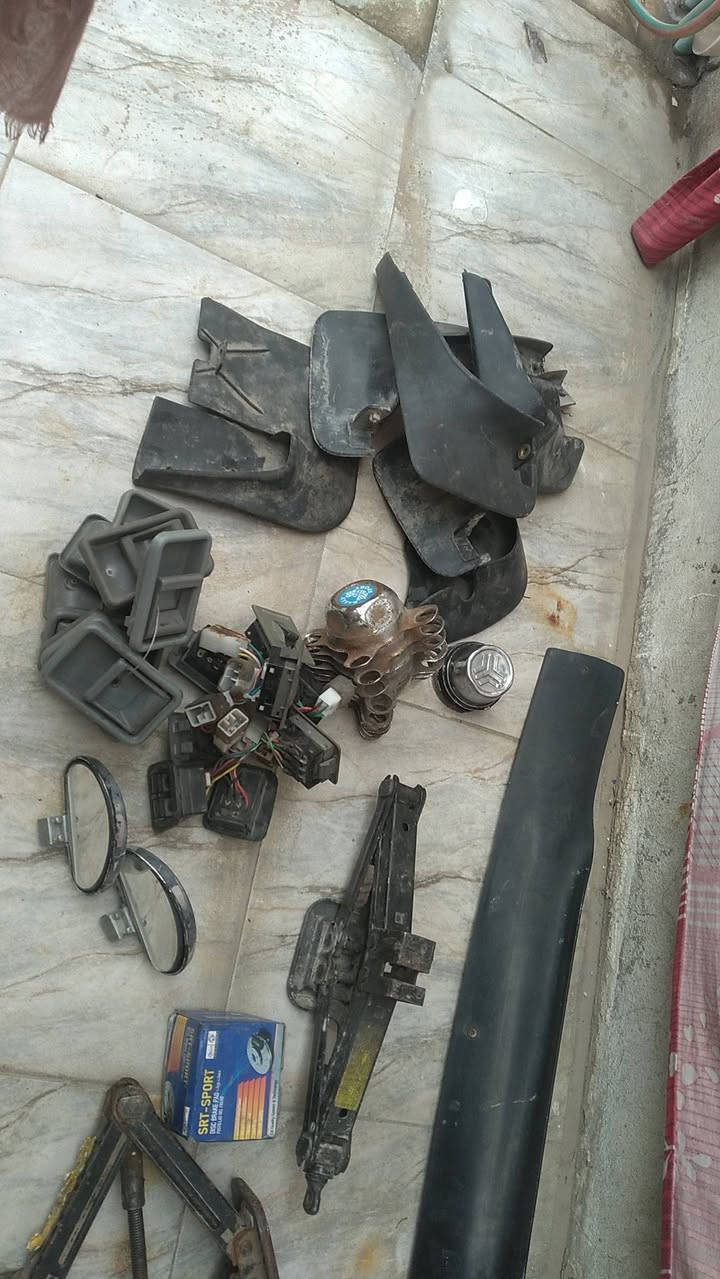 سيبايه كامله وجاملغ جديد ودعاميه نضيفه ونواعم
واكوبعدغراض هم انطيكياهن شلع  ب50الف 
***********
