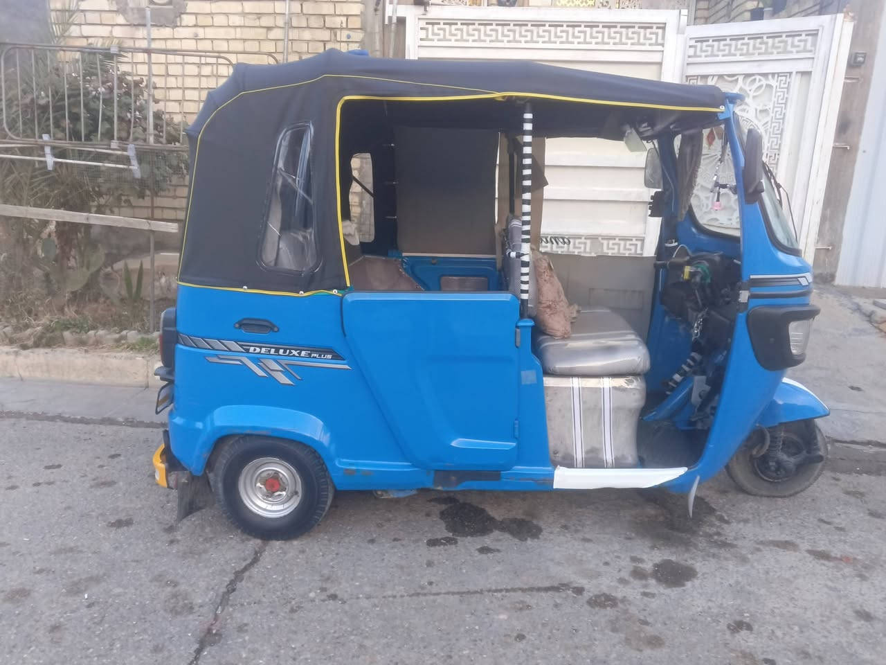 السلام عليكم تكتك للبيع موديل 21 بيهة ضربه بل لغد سعرهة 7750 وبيهةمجال التفاصيل على هاذة الرقم ***********
