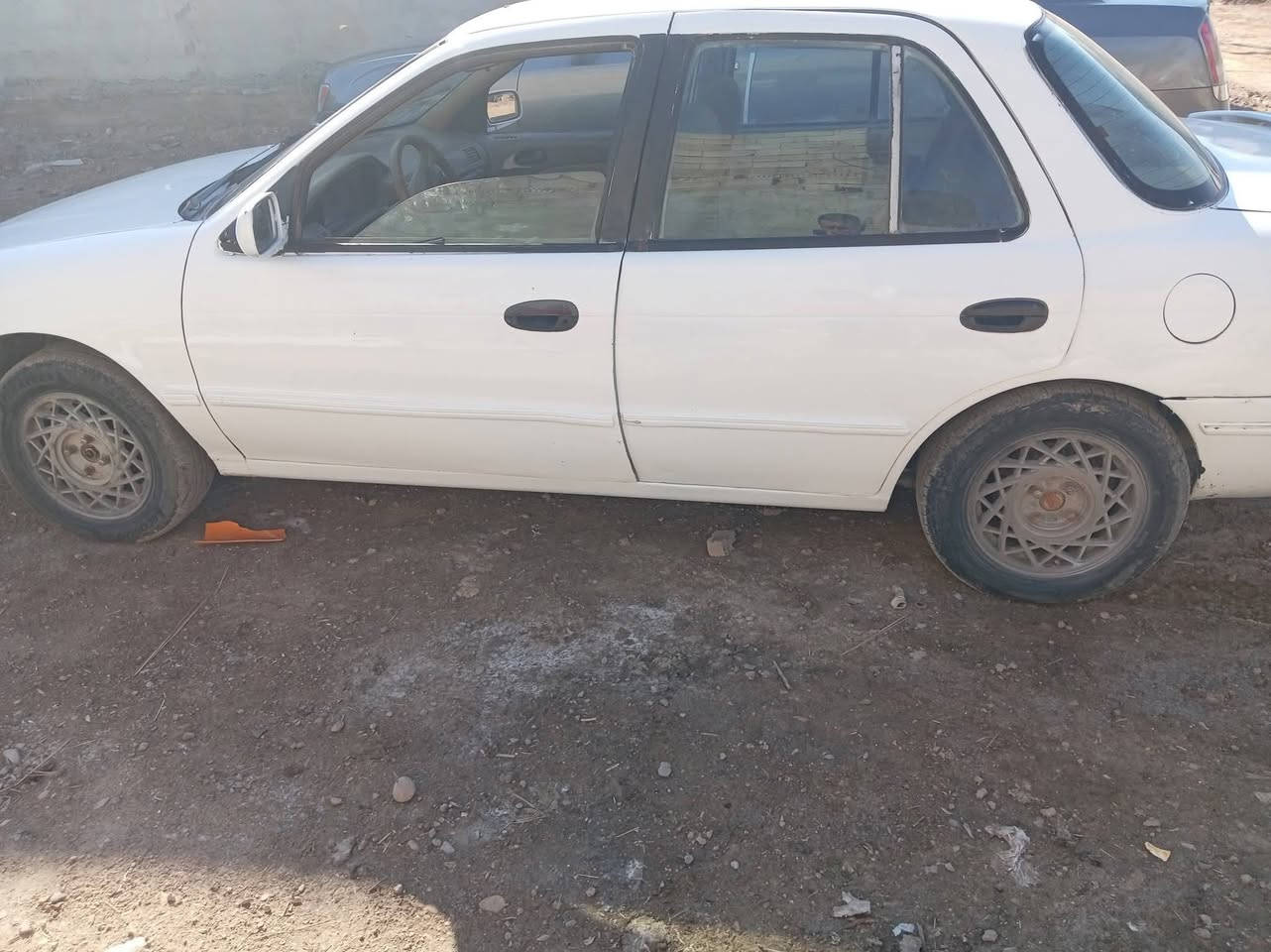 سياره للبيع سفيه مديل93 حداديه جديد واسط قضاء الزبيديه
***********
