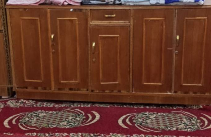 غراض للبيع مكان الجزيره الفيروزيه
***********
