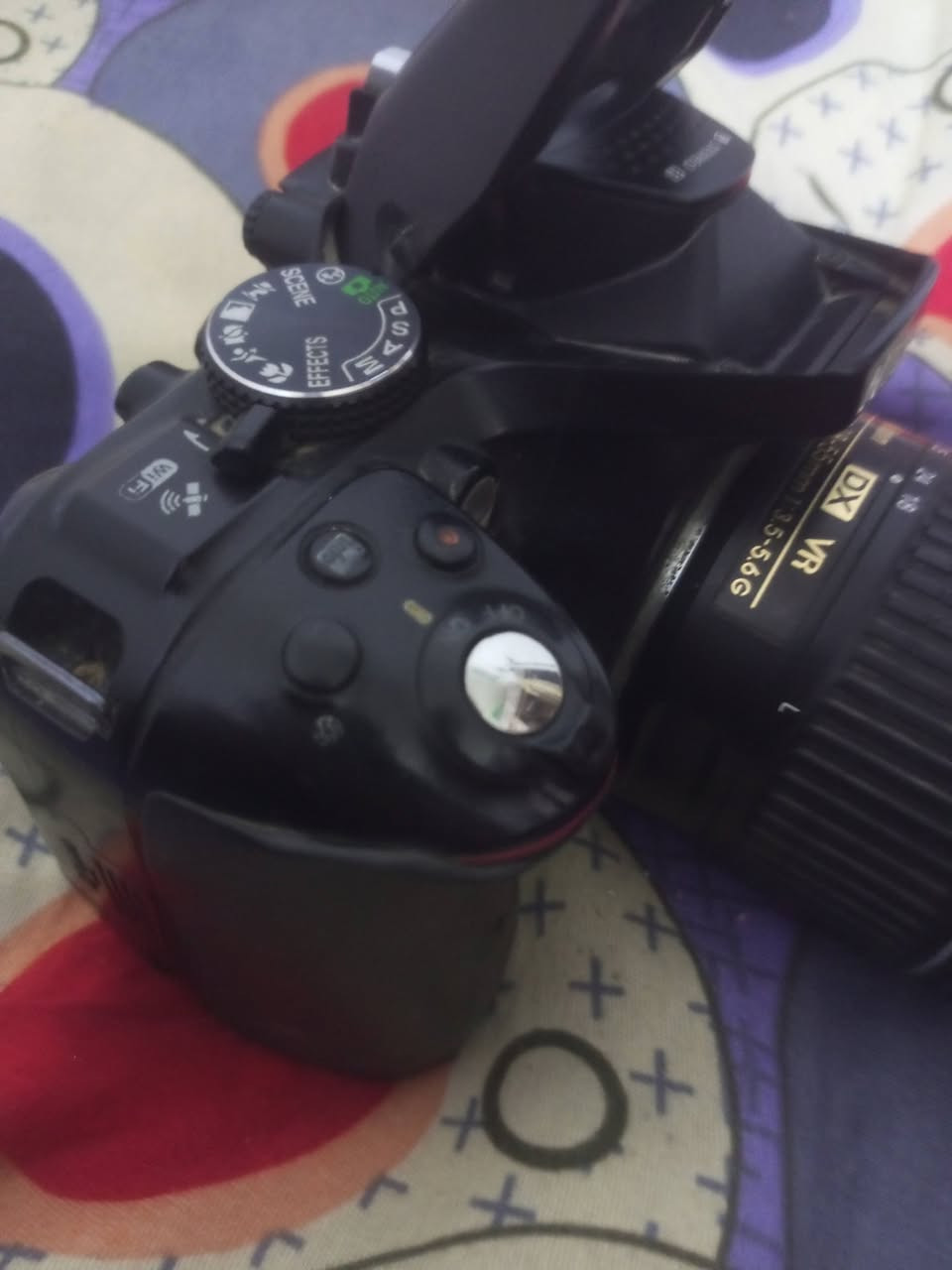 كامرة نيكون D5300
كامل ملحقات كامرة جديدة بعدها كارتون استخدام شخصي لا جلسات ولا مناسبات ولا غيرها استخدمها استخدام شخصي حيل نضيفة 
ملحقاتها 
جنطة 
بطارة 
شاحنه 

بيع وترهم مراوس بدراجة 4 كير 
***********
