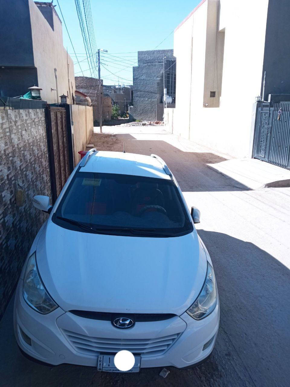 السلام عليكم
توسان 2012
خليجيه مكفوله نضيفه كلش رقم بابل
وموجوده في بابل + رقمها مميز 
السعر/ 170
للاتصال / ***********
