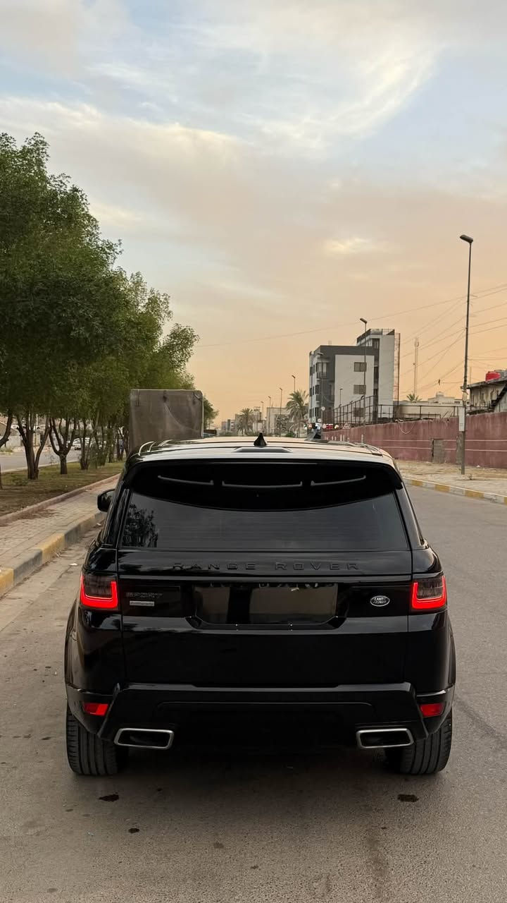 السلام عليكم
للبيع 

رانج روفر سبورت اوتوبايكرافي 

موديل 2019 سوبر جارج 8 سلندر 

Range Rover Sport Autobiography V8 Supercharged p525

موديل 2019 

السياره وارد اوربي الماني كلين تايتل

  ماشيه 51  الف كيلو

  .ابواب ٤ شفط 

.دواسه اوتو كهرباء 

.المقاعد الامامي والخلفي تدفئة وتبريد

بروجكتر عرض سرعة 

.مقاعد امامية مساج وتدليك بوضعيات مختلفة

.تدفئه ستيرن 

.اناره محيطيه متغيرة

.وانارة داخليه مخفية ملونة

.وضعيات قيادة رياضية خاصة

Dynamic sport

.جكات تحكم 

.صندوق كهرباء 

.ثلاجة وثلاجة اكواب

.تحديد مسار 

.نقطه عمياء 

.رادار امامي + خلفي + جانبي 

‎.بانوراما 

.مري شفط اوتو 

.شاشه متحركة تدعم ابل كار + اندرويد اوتو 

شاشات خلفية تحكم لمس 

‎.ستيرن كهرباء

.خزن ميموري 

.كشنات كهرباء 

.الداخل تو كلر

احمر اسود 

.اناره ترحيبيه بالمري

.كامرات 360

.بصمة عدد ٢

.كشنات جلد تبريد + تدفئة

.داتا شو

.لايت زنون +لد

.كشافات 

السعر 47500 وبيها مجال بسيط
***********

