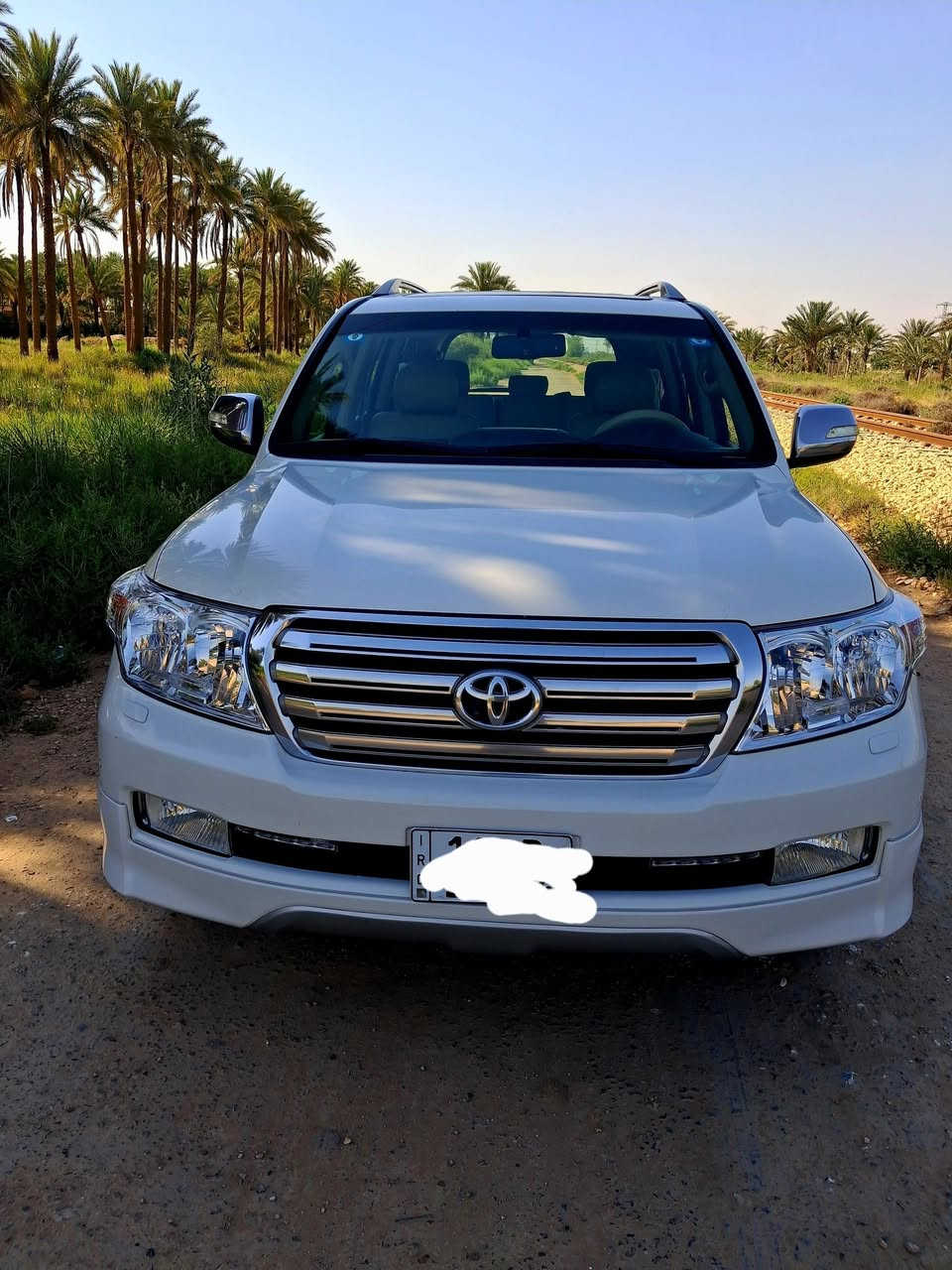 السلام عليكم اخوان عندي لاندكروزر فول مواصفات ستينيه اصل رقم بغداد نكليزي مكفوله من الصبغ بس مراوس بدون بيع حسب القناعه السياره جديده  مكان السياره بابل قرية البوعلوان ***********
