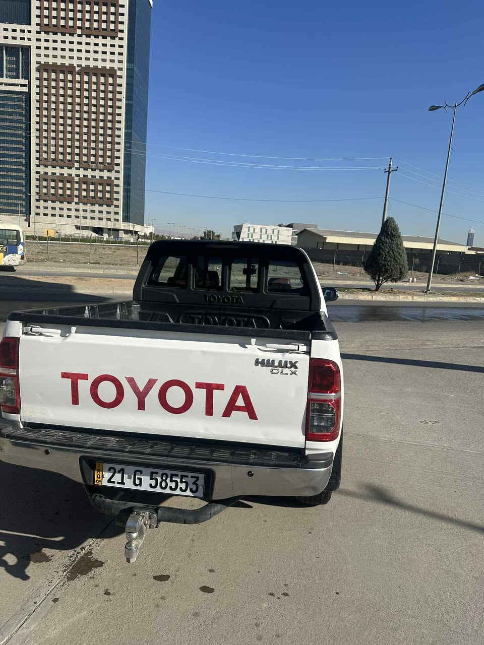 هايلوكس فورويل 2013 سيد نهرو 
كير اوتماتيك 
بيها جاملغ صبغ جهة السايق وشبرين بنيد باقي السيارة كفالة
رقم سليمانية 
السعر 205 بيها مجال بسيط 
***********
