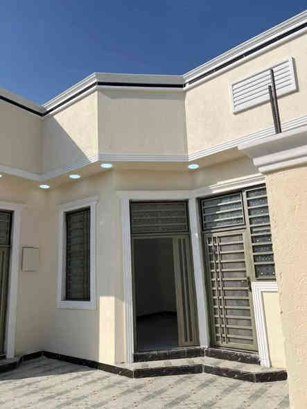 #اسعد_الله_اوقاتكم_بكل_خير⁉️👋🏼***********

دار سكن للبيع بناء 2025

#المساحه 270 متر 👍 

#جنس_العقار :: طابو ملك صرف زراعي باسم عراقي سند 25 

#العنوان :: البصره أبي الخصيب ابو كوصره ثالث عن شارع ابو كوصره رئيسي
#يحتوي البيت على ثلاث ٣ غرف منام كبار
و ديوان
و مطبخ و صاله
و مناور عدد 2
و صحيات داخلي وخارجي  و كراج سياره وحديقه 

#البيت جاهز من كلشي تستلم البيت عنده المكاتبه
كامل من مقطوره و كيزر و ماطور
جيب اثاثك و اكعد
و الف عافيه الي ياخذه

جميع الخدمات متوفره ماء كهرباء ومدارس 
#السعر (( 120 مليون  وبي مجال 
#للاستفسار الاتصال على الهاتف 📳📞
📳(***********
