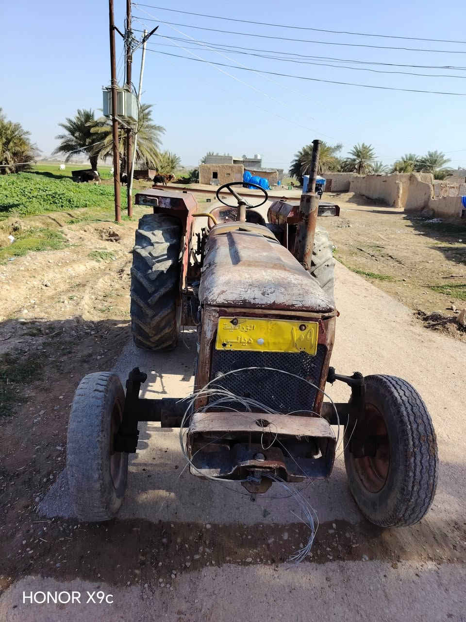 سلام عليكم عنتر البيع موديل 83محرك شرط كير اكسل نظيف رقم ديالى صدامي شرط التحويل  السعر 360وبيهة مجال مكان ديالى رقم الهاتف *********** ما متواجد خاص
