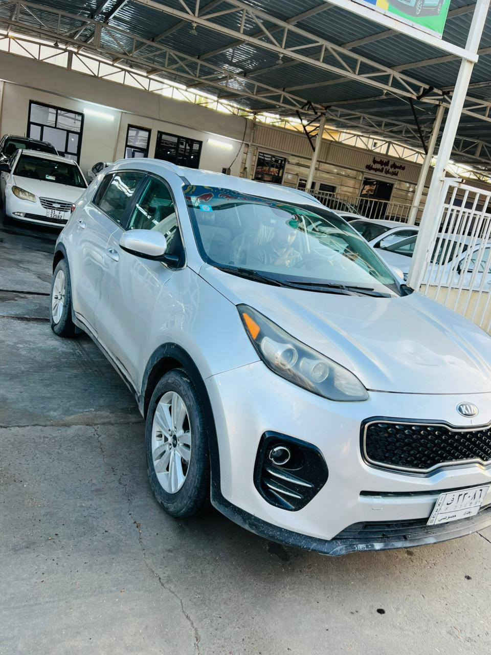 سلام عليكم سبورتج موديل 2018 بيه صبغ حزام سياره نضيفه كشن كهربائي شاشه تدفه كشنات سياره جاهزه رقم بغداد بسامينه تحويل ثاني يوام سعر(115) بيه مجال بصيط الاتصال *********** ///***********
