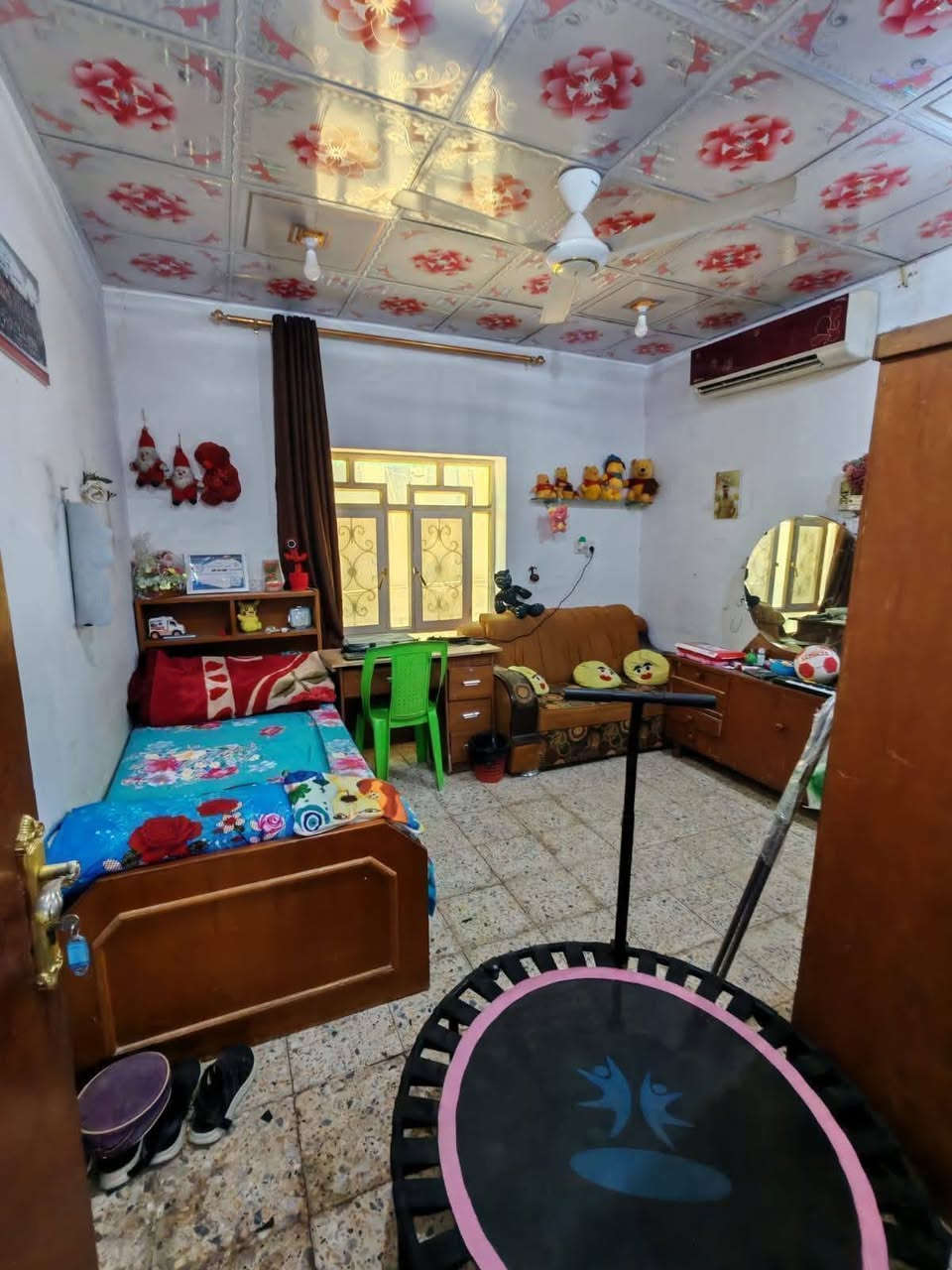 🏠 للبيع دار 500م – وردية، شارع 30 الخدمي
📍 موقع مميز يربط بين الحولي ونزلة سعد بيجو، قابل للوصول من خط النفط أو مقابل حي الرضا.

🔹 طابقين:
الأرضي "عكادة" – الثاني "صب"
🔹 4 غرف، كلدورين
🔹 3 مجمعات صحية
🔹 بناء طابوق
🔹 شارع 8م

📄 طابو زراعي – سند 25

📞 مكتب وعقارات الوارث
***********
