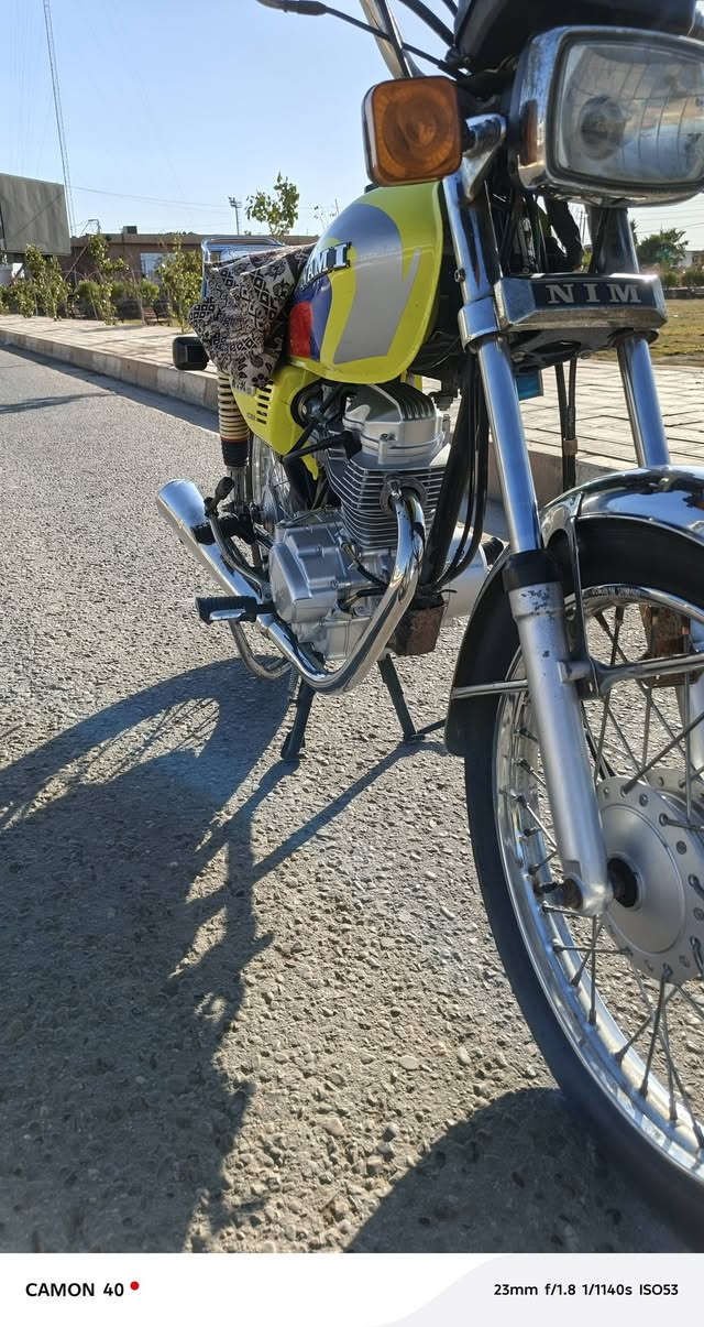 سلام عليكم إخوان دراجه اربعه كير نامه متياز موديل ٢٤ أوراق سكنر
الدراجه كفاله عامه من كلشي مكينه ما مفتوحة كهربائيات كله شغاله تايرات جدد نعومه ومعدل فول الدراجه مال جناي قبل الفطور تنغسل وره الفطور اطلع بيه فقط سعرهه ٥٢٥ وبيه مجال بسيط مكاني اطوريج *********** بي واتساب هم
