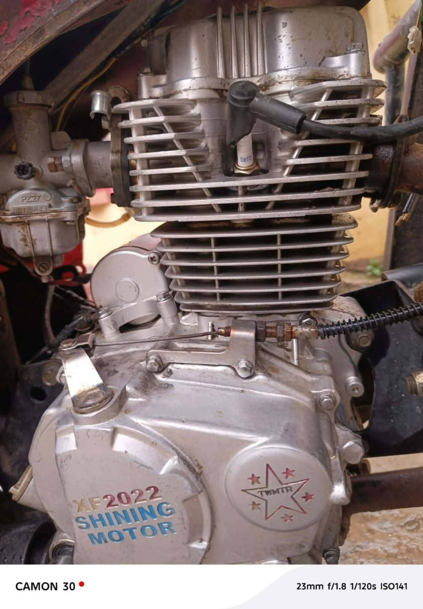 السلام عليكم ستوته 2016 نضيفه منفيس بيها محرك 150 ما مفتوح مليون وميه وبيها مجال شي قليل ***********
