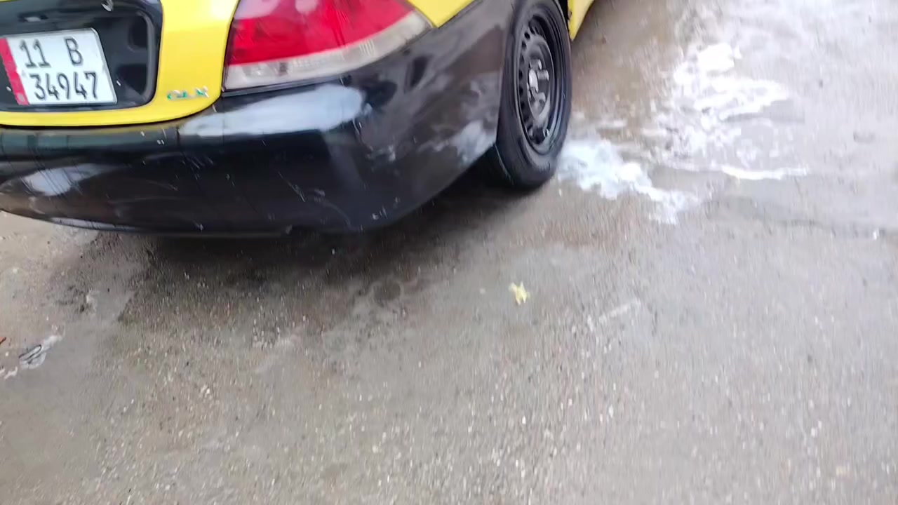 السلام عليكم ورحمة الله وبركاته عندي لانسر اجره موديل موديل 2010   جاهزه كير محرك تبريد شايلين الكتف كامل تدفئه كامله. تخم تاير جديد. نضافه. ٨٠ بل ميه بيهه جاملغ امامي بارد جهه السايق والدواير الخلفيه مصلحات. اعتقد الانسر كلهه هيجي. رقم انكليزي الجديد. بعدني مامحولهه. هيه اعتقد شهرين انته تاخذ صافي. هيه ومرور. دبلات خلفيه جدد كهربائياتهه جطل واحد مابيهن. كامله للاخير. راعيهه عنده وكاله حق التحويل والبصمه من ابوه. جاهزه ويريد تحويل ثاني يوم. مكان السياره بغداد حي اور. *********** وخادم الكم
