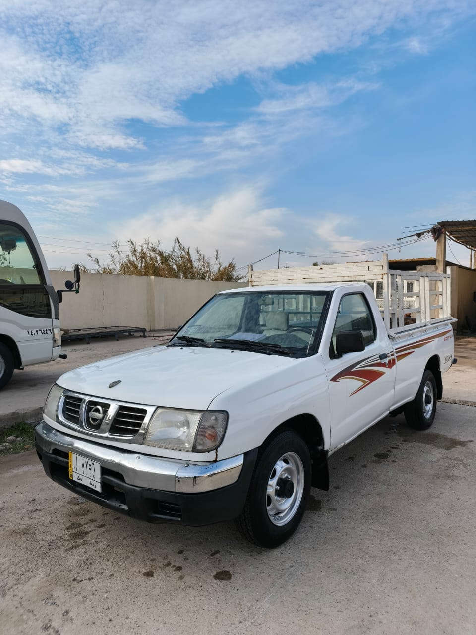 السلام عليكم نيسان شبوط تك قماره لبيع موديل 2002 صبغ عام معمره تخم تايرات جديد محرك وكير شاصي نضيف كهرباء شغال تبريد نقص غاز السعر 68 وبيهه مجال الشراي عنوان ديالى المقدادية *********** بسمي سياره
