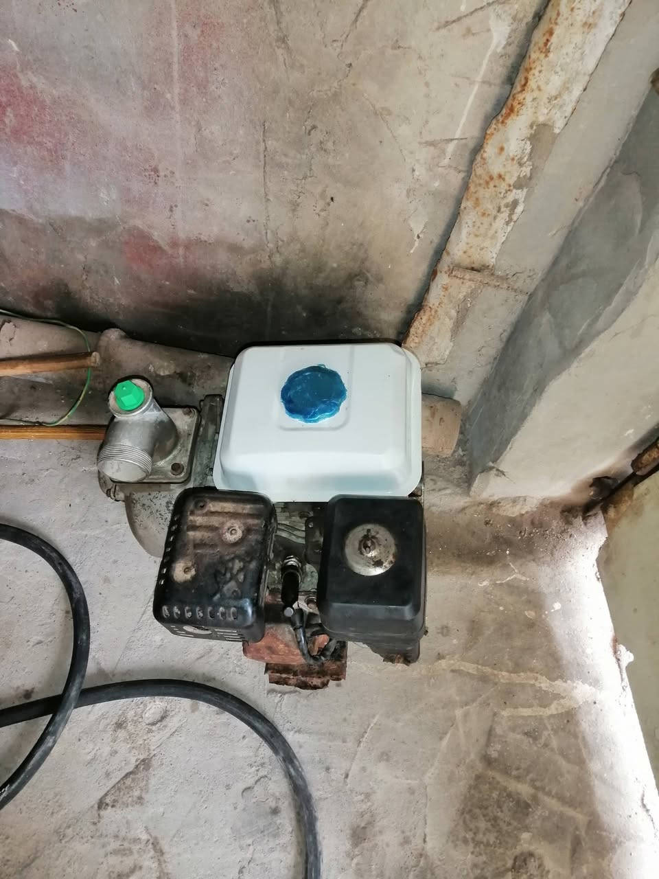 السلام عليكم روبن للبيع 2/2 ياباني شغال ٢٠٠ وبيهه مجال ***********
