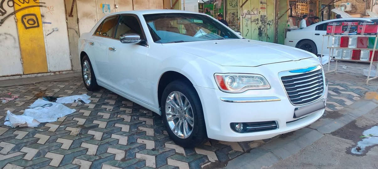 السلام عليكم
اوباما موديل 2012 كلييين
رقم  دولي سليمانيه بإسمي 
كفاله عامه من كلشي 
بچم كبس  
لايت زنون اصلي
كير طيارة 
السيارة جاهزة للاخير
تخم تاير 
باتري جديد اليوم شديته 
حداديه قبل يومين بدلتها كلها
جاااااهزه للاخير
مكانها ميسان / العماره 

***********
