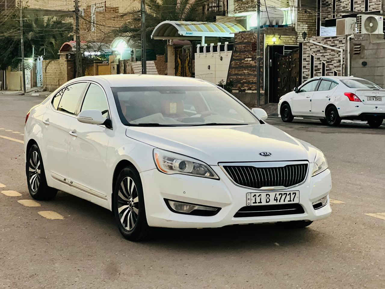 السلام عليكم للبيع كيا كادنز موديل2013 وارد خليجي مكفوله من الضربه بيها صبغ بنيد ودور الجاملغ سياره فول عده الفتحه شاشه تحكم ستيرن كشنات جلد تدفئه تبريد  بلمري محرك6v رقم بغداد بسمي سنويه لل2028 قطعتين تبريد داخل بيجي سياره اي نقص مابيها كير محرك حداديه تخم تاير تبريد جاهزه من كلشي السعر123
عنوان السياره كربلاء المقدسه
للاستفسار اكثر اتصل***********
