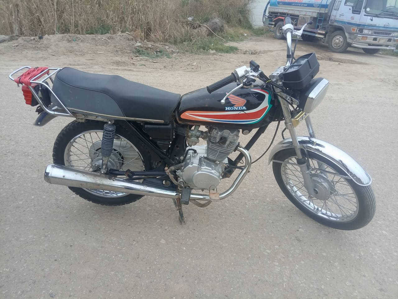 السلام عليكم
دراجة نامة مفتوحة ولفات. المكان غراف


**إذا كنت صاحب هذا الإعلان وتريد حذفه لأي سبب، رجاءا أرسل رسالة إلى الدعم الفني**