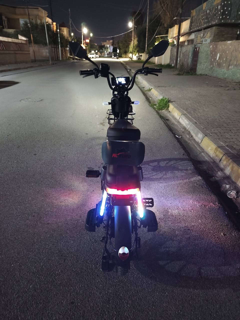 بايسكل شحن ALKURO للبيع
فول مابي اي عطل 

شغال ابشرط ماتصرف علي ولا دينار 

سرعة 99

الحقيقي 60

بطاريات اربع دبل 

سعره 350 بي مجال
رقم الهاتف ***********
