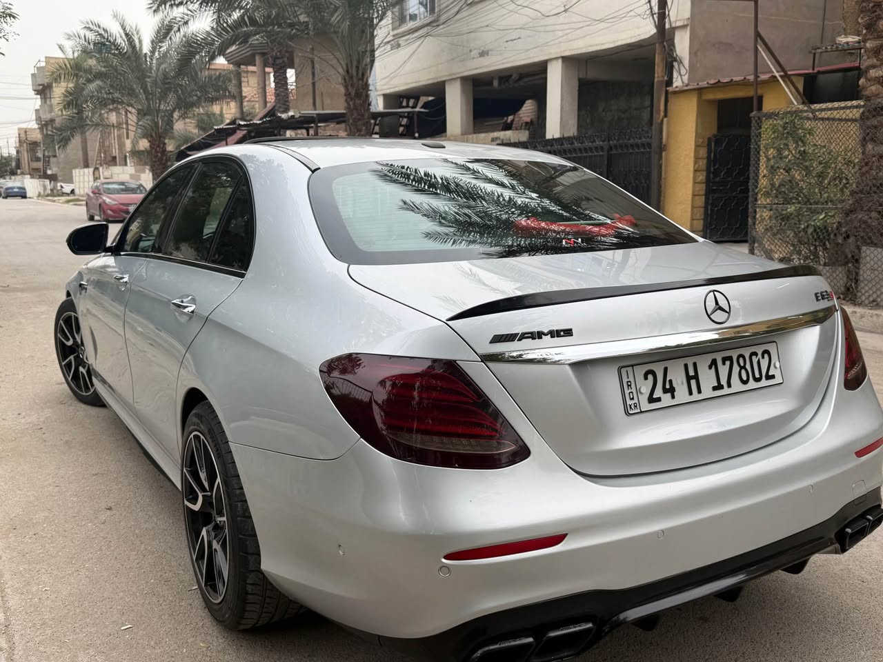 مارسيدس بنز E300 كلاسك للبيع
 موديل 2017
اوتو بارك
حساس360 
داخل لدات 64 لون
داخل عمل احترافي روز رايز 25 لون
شاشة متصلة طويلة
كشنات جلد كهربائي
جنطة كهرباء
اربع بصمات
5 انظمه قيادة
رادار امامي خلفي كم
نقطه عمياء
كشنات تدفئة
استيرن تدفئة
4 ثيمات الشاشه متغير
ويل 19 فورجد 
السياره عليها كت كامل C63 اصلي
بعد بيهه هوايه مواصفات
وارد امريكي حادثها جاملغ وبنيد (ايرباك طاك وراجع سستم)
رقم شمالي هزة 98‎%‎ قبل شهرين
ماشيه 106 الف ميل
مكانها الدورة/ المهدية
#السعر النهائي 25 الف دولار (شدتين و50 ورقة)، واي استفسار اني حاضر
(***********) بغداد, العراق
