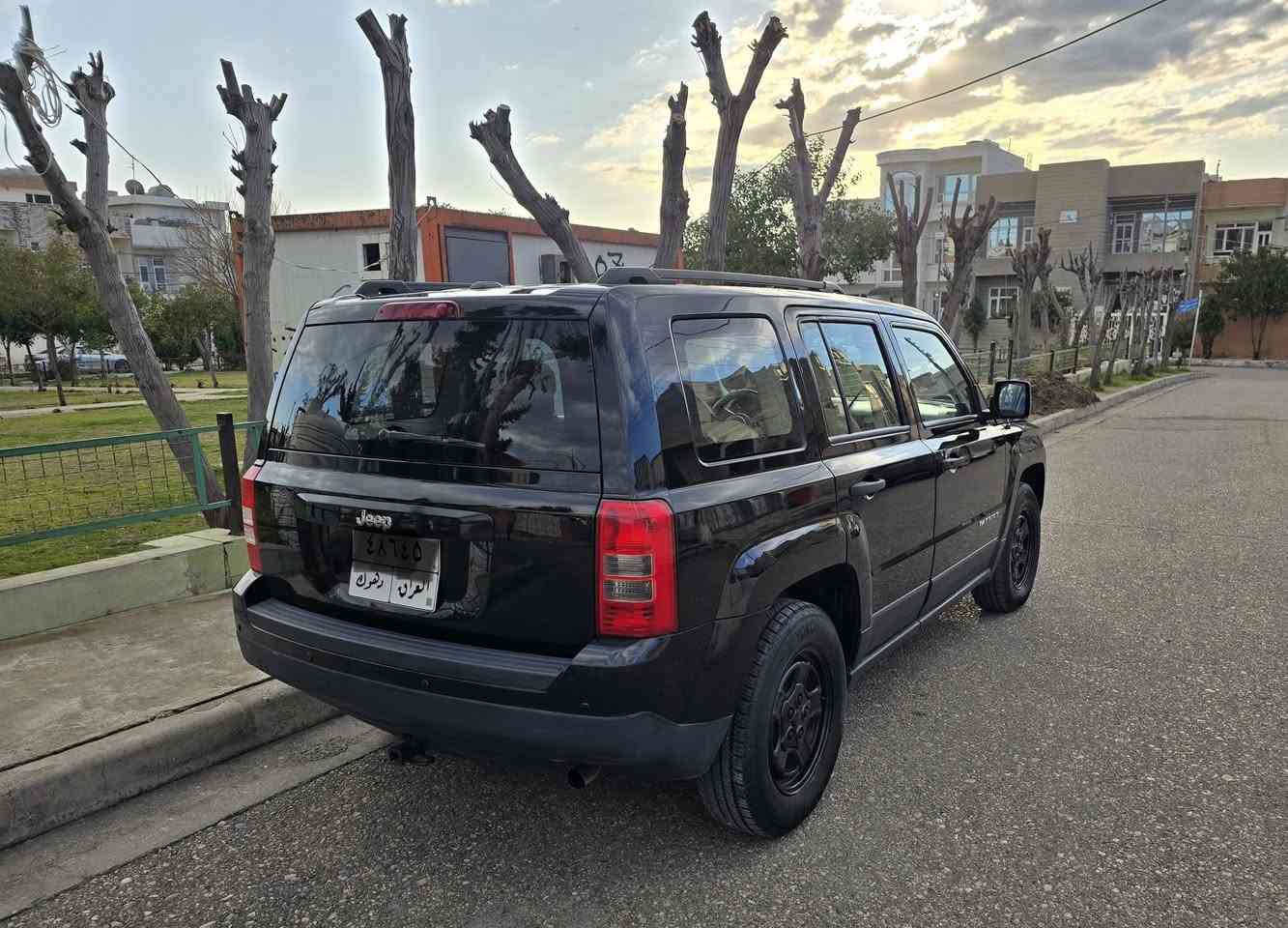 جیب پاتریوت 2016  محرک 20   کیر محرک مکفول بیە قطعتين شوية من جاملغ خلفي جهة  سايق  و بدون دواخل بدون ارباك   منفذ ابراهيم خليل  السعر 110 ورقە ***********
