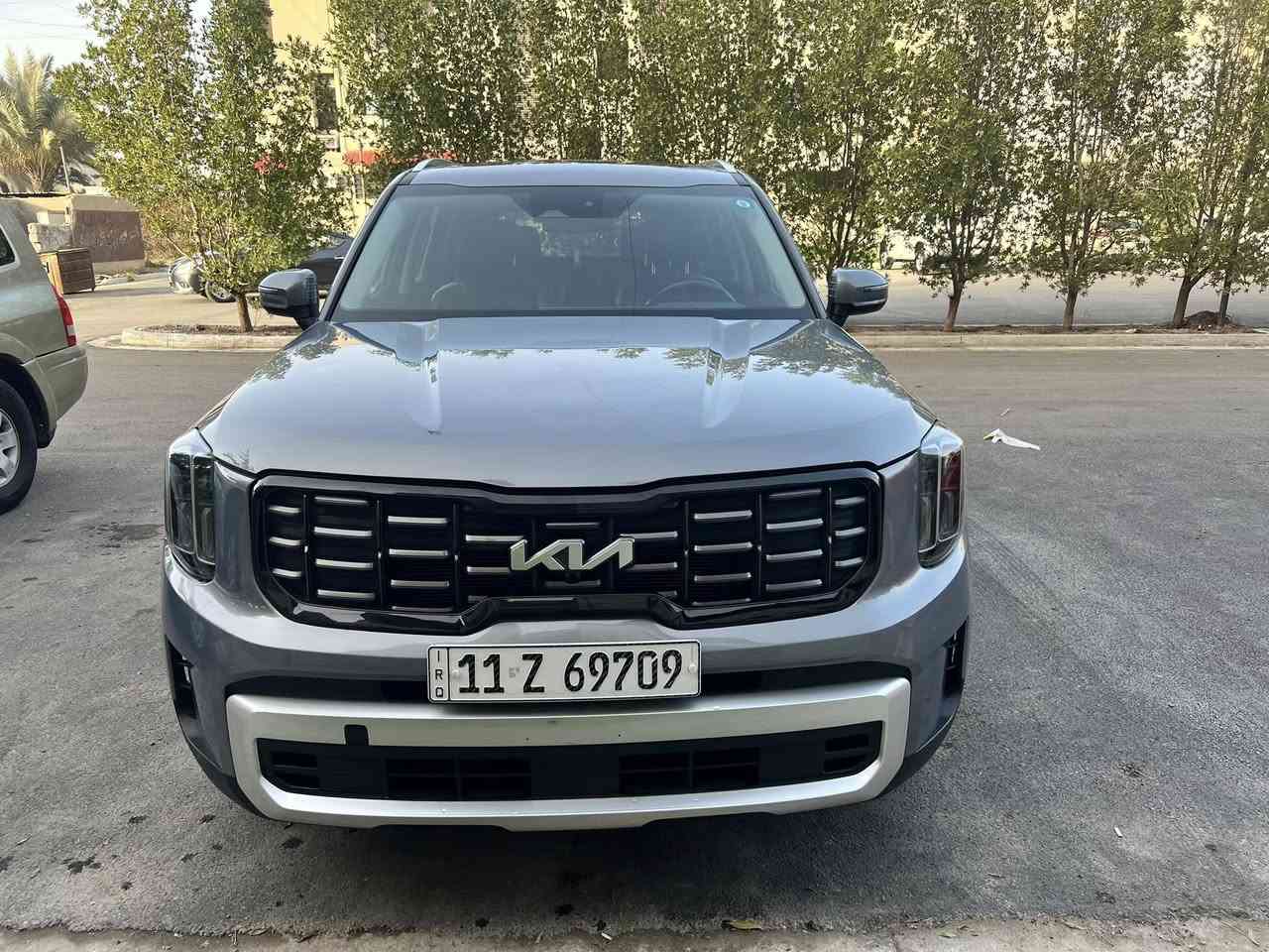 كيا توليراد2024 Ex
لون مميز بنفسجي

 رقم بغداد

 ماشية 34600KM 

مـواصـفاتها 

فئة Ex 
سلندر 6 Gdi 
فتحة سقف
بصمة
تشغيل عن بعد
كشنات كهرباء
 كشنات تدفئة تبريد
تحديد مسار
تحكمات ستيرن
نضام ابل كاربلاي
اندوريد اوتو
كشنات جلد 
كشنات منفصله VIP 
عدسات زينون
شاشة متصلة
مانع تصادم امامي/خلفي/جانب
اوتو هولد
اوتو ستوب
اشاير بل مري
لايتات امامي خلفي LED
مري شفط
جنطة كهرباء
7 لراكب كشنات فصل
صور الحادث مرفق 

سعرها 27500$

*********** 
بغداد حي الجهاد
