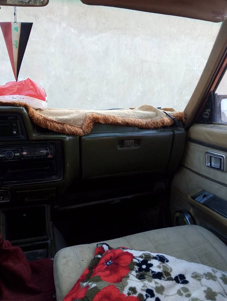 سوبر ٨٢ سيارة محرك وكير بلاديات شرط التحويل سنوية لل ٣٠سيارة جاهزة ترايك بصرة داخلها نضيف تايرات جدد الخاص مفتوح تحياتي للجميع


**إذا كنت صاحب هذا الإعلان وتريد حذفه لأي سبب، رجاءا أرسل رسالة إلى الدعم الفني**