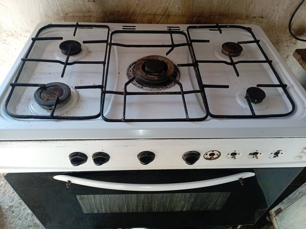 سلام عليكم مكلف بنشر طباح نظيف كله شغال السعر ٧٥ ***********
