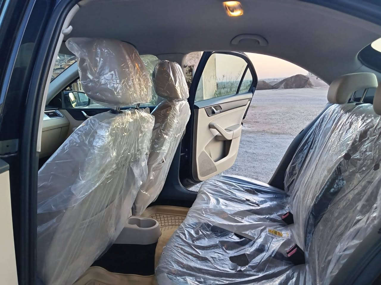 سلا عليكم سكوده البيع مويل 2015 وارد انماني
حجم محرك 16 دوش لا صرف ولا نفخ مامفتوح مواصفات تثبيث سرعه ماشيه 145 مانع نزلاق 4 تيرات مواصفات

طخم تيرات جديد صدر امامي خلفي جديد تبريد ثلج تفه

سياره بدون صبغ ولا بارد هزه جديده سنويه جديده بسمي

سعر 90

رقم الهاتف *********** بيه وتساب
