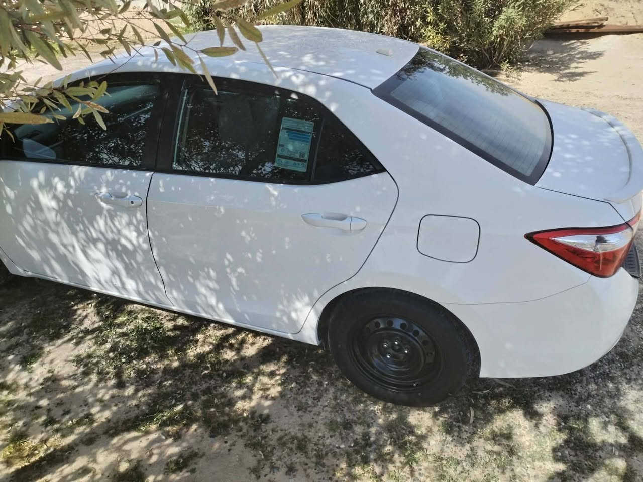 السلام عليكم للبيع. فقط. كورلا موديل 2016
ماشيه 133
گير ومحرك شرط 
ضرر جاملق وبنيد وباب خلف السايق بدون دواخل
صدر شركه تخم تاير جديد
السعرر137وبيها مجال
الاتصال ***********
