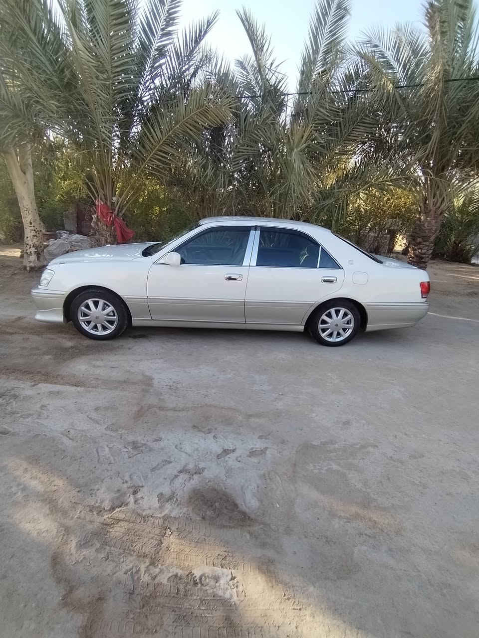 اسلام عليكم البيع ملكه كراون موديل 2002 بسمي مشروع وطني السياره مكفوله من الضربه وكصه ونقل جثه دكم 2 كرستال صل ربع كشنات كرهبا محرك ديفور الزقير سياره جاهز علا أخر حبايه ملاحضه الجاملق الخلفي بي طخه ومصلح مكاني كربلاء السعر ١٤٥ وبهامجال كلش بصيط رقمي ***********
