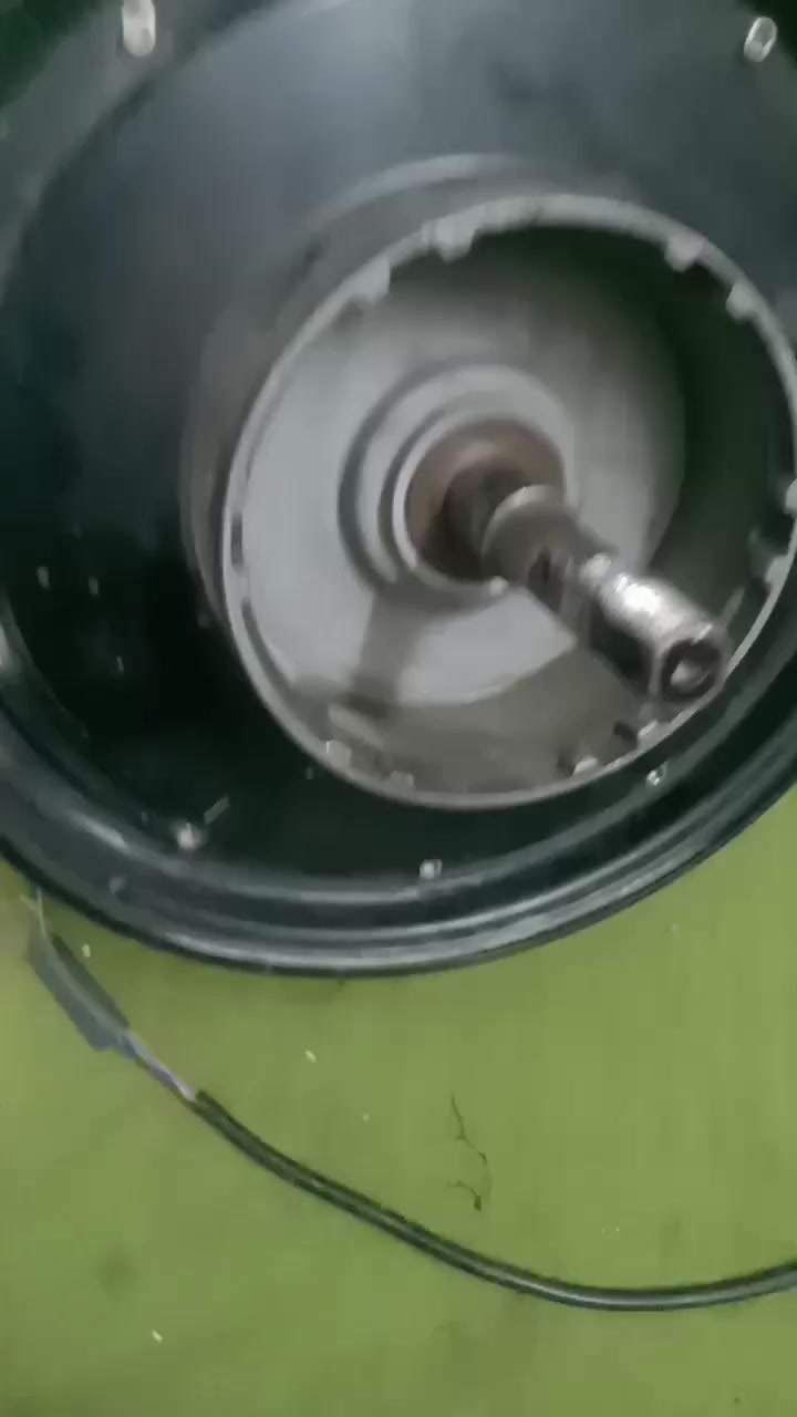 اطوني سعر احسن ما بيعهن لابو العتيك 
التوضيح بالفيديو عنواني مدينة الصدر اكو توصيل داخل بغداد
رقمي :***********
