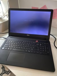 للبيع حاسبه نوع dell المعالج cori7الجيل العاشر الهارد ssd256 الحاسبه ق...