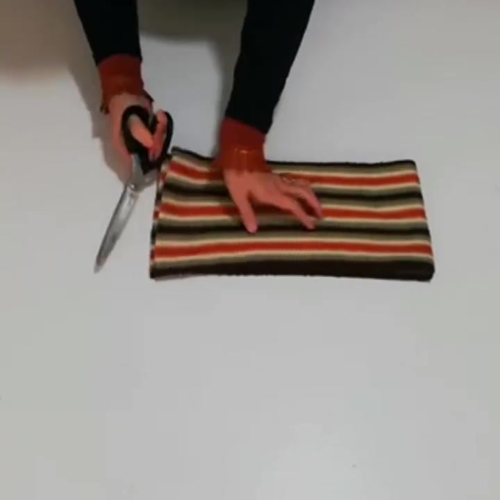 Time for a transformation with a scarf.


**إذا كنت صاحب هذا الإعلان وتريد حذفه لأي سبب، رجاءا أرسل رسالة إلى الدعم الفني**