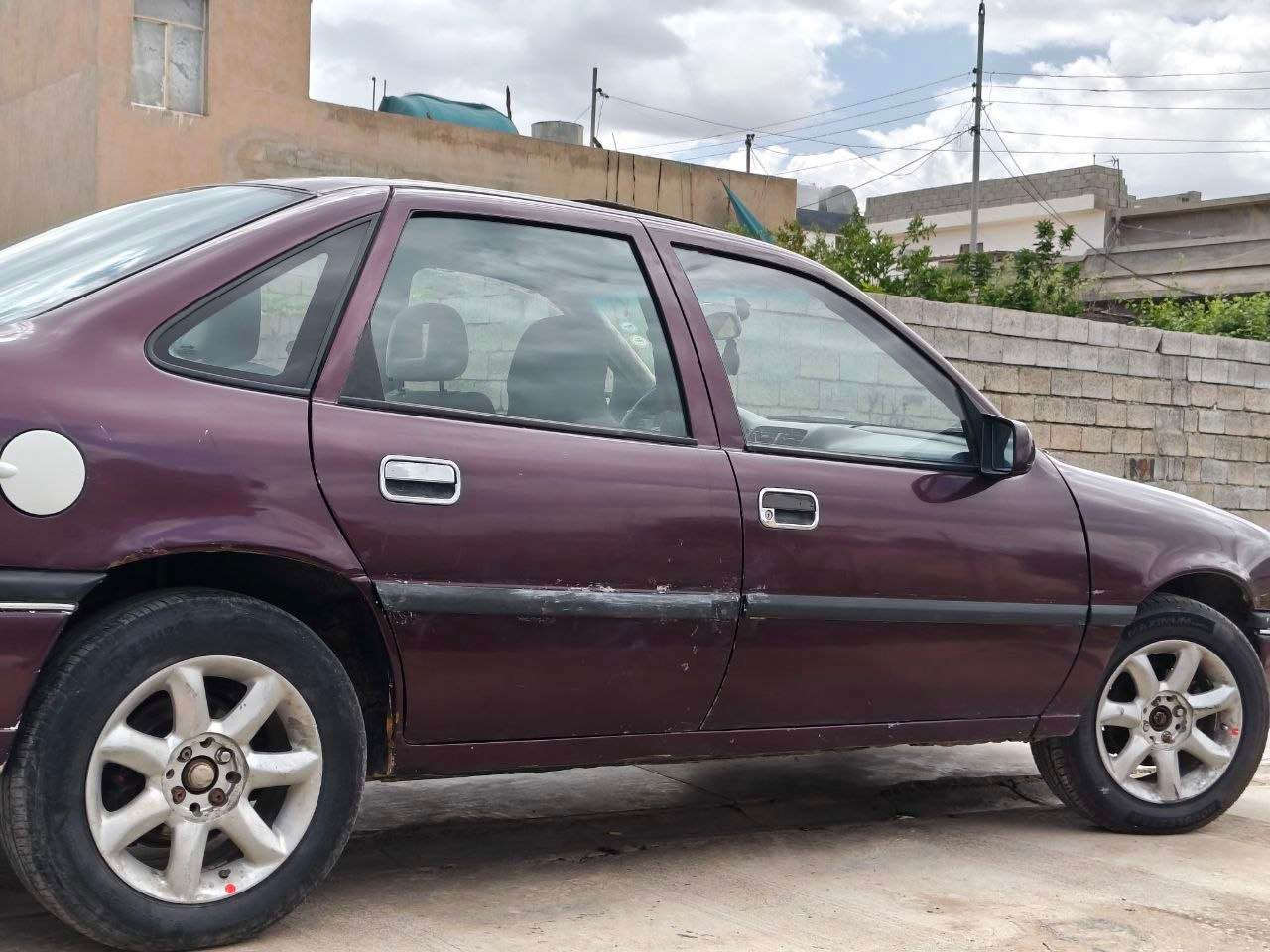 ئۆپل ڤیکترا ١٩٩٣
مەکینە ٢٠ گئر حادی گئر مەکینە بەشەرت
جوار ویل تایەی لۆکە کارەبای مەزبوتە
توندتۆلە دەحم و خایسی نیە
براوە تحویل خرامە بەشەرت
لە تەقتەقم ٣٠ گەلا

ژ.م ***********
ژ.م ***********
وتسئاپ ڤایبەر // *********** كويسينجاك, أربيل
