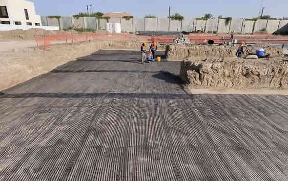 متوفر الآن  Geogrid عالي الجودة لتقوية الطرق، الأرضيات، وقواعد المباني . في العراق 🇮🇶 

✅ المميزات:
 • يمنع هبوط الأرضيات وتشقق الطرق.
 • يوزع الأحمال بشكل ممتاز.
 • مناسب للتربة، الركام، الأسفلت، والخرسانة.
 • جودة عالية ومعايير عالمية.
 • يقلل من تكاليف الصيانة على المدى الطويل.

🛠️ الاستخدامات:
 • دعم طبقات الركام في الطرق والشوارع.
 • تقوية قواعد المباني والجسور.
 • تحسين استقرار التربة والمواقف الخرسانية.
 
     • متوفر بكميات كبيرة وبأسعار منافسة  💵

📞 للطلب أو الاستفسار تواصل عبر الأرقام التالية :
[***********] يتوفر به واتساب WhatsApp
[***********]

