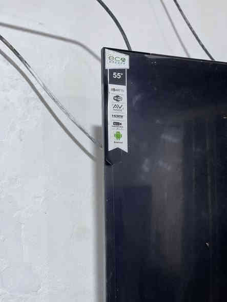 بلازمه جديدة كلش مستخدمه شهر ب٤٠٠البلازمه ع نت كارتونها وغراضها كامله بس جا أريد اشتري اكبر منها رقمي ***********
