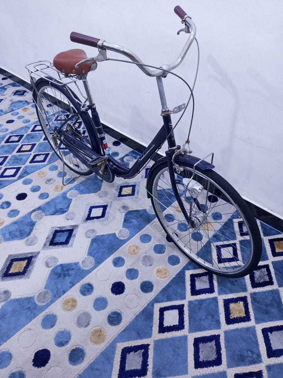 سلام عليكم باسكل للبيع بناتي مال باله باسكل جديد ترات برجستون حساس فقط كلوب المكان الزعفرانية شارع البطل السعر 110 بي مجال تصال على رقم *********** أو رصيد او خاص
