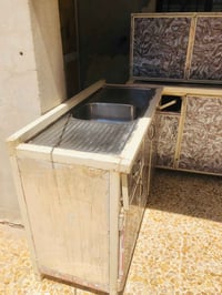 كاونتر • ثلاث قطع • نظيف
