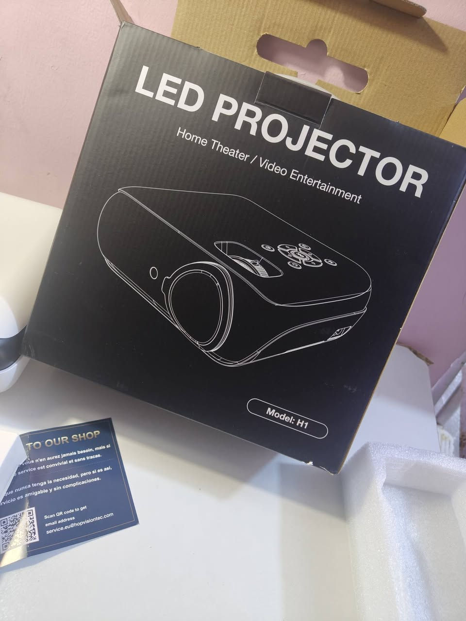 سلام عليكم متوفر جهاز عرض اصلي لوك جديد يوجد توصيل لجميع مناطق العراق ***********
