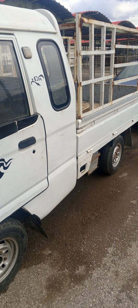 السلام عليكم فرخ كية فاو واحد طن سيارة شرط كير محرك شاصي تخم تاير باتري جديد واير منية خير من الله ناعمة مالت شغل دير بنزين وتوكل 
السيارة للبيع الشراي يجي خاص مستعجل ع البيع 
وعذرا على الاطالة


**إذا كنت صاحب هذا الإعلان وتريد حذفه لأي سبب، رجاءا أرسل رسالة إلى الدعم الفني**