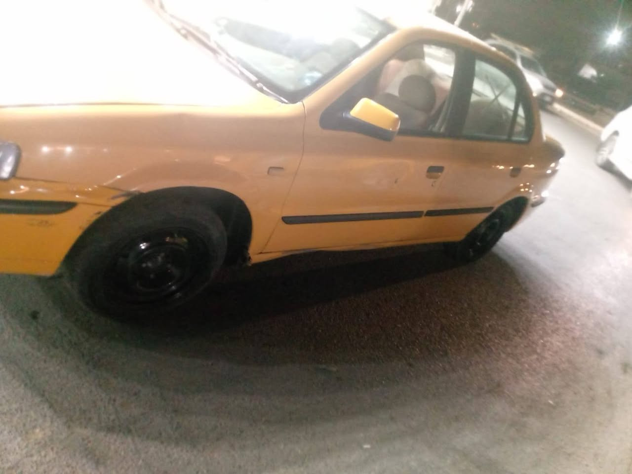 للبيع سمند 11 مكفولة من الضربة ولصبغ مكينة بيها تنقيص قليل تحويل ثاني يوم سنوية 28 العنوان بغداد البلديات السعر 25 الرقم ***********
