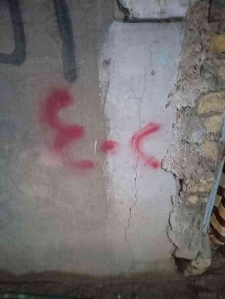 سلام عليكم بيت اللبيع
براني 10 متار ضافا بيت جبير كلش 
غرفتين على 6متار المطبخ 5 متار 
التفاصيل داخل الفيديو والبيت مشمول بالطابو مرقم
*********** هاذ رقم صاحب البيت 
واني مكلف بالنشر 
مساحت البيت 700 قرب لامام الحمزه
