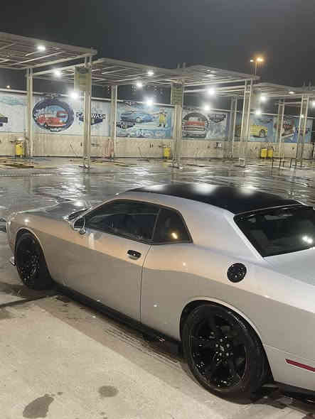 سلام عليكم 
جالنجر 2023 لاست كول rt 5700 
مواصفات اعتيادية 
حساسات 
كامره 
كشن كهرباء 
شاشة وسط 
نقطة عمياء 
تحكات ستيرن 

السياره عليها تفريغ وبرمجه صاعده داينو مطلعه 400 حصان 
كير مكينه كفاله 
حادث السياره قطعه وحده جاملغ امامي يسره فقط 
السياره ماشية 25 ميل حقيقي 
السعر 220 وبيها مجال للشراي 
0774 553 5302
