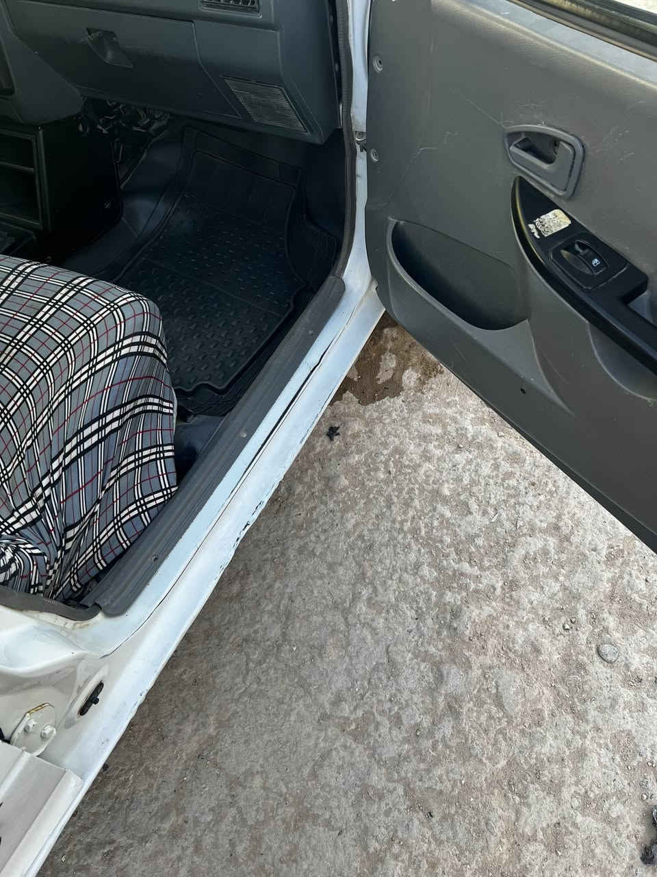 سلام عليكم سايبه موديل ١١ رقم بابل انكليزي مكينه كير تخم تاير حداديه شواصي كله بلادي مكفوله من صبغ وظربه وتبديل ٣٣ وبيه مجال بصيط ***********
