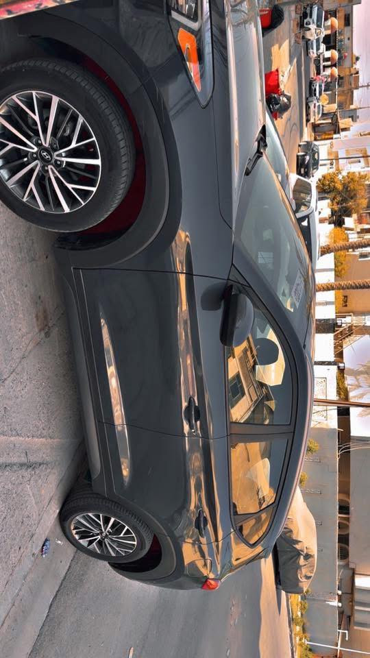 توكسان 2021 
محرك 2000 
ماشيه 60 الف 
حادثها سرقة جاملغ ايمن
فول عدا الفتحة 
تبريد قطعتين 
حساسات 
كامره 
بصمتين 
السعر 170 وبيها مجال 
***********
