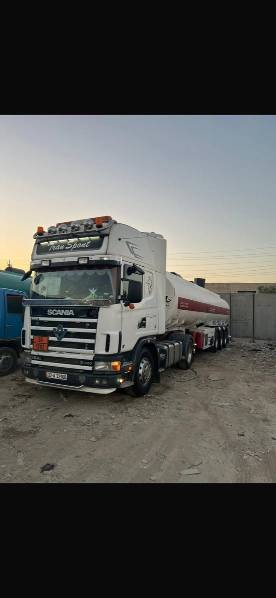 سكانيا 2004بويلر  تانكي مغلف حموله 32 طن  طوناج جي بي اس بيها جاهزه للعمل      السعر دفترين وسبعين رقم ***********
