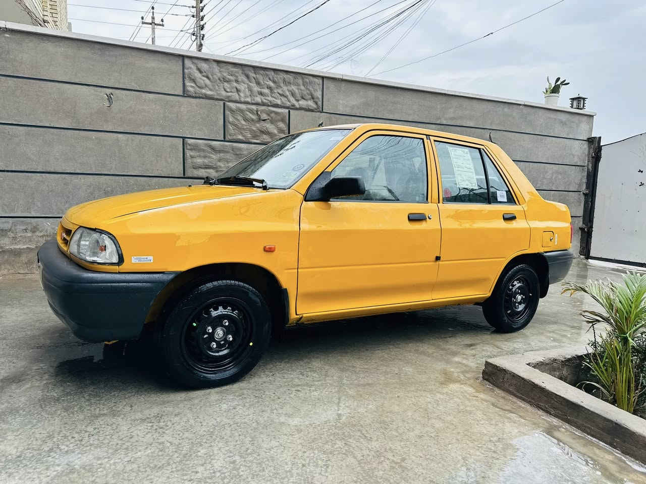 السلام عليكم
سايبا 2021 كفالة عامة من الصبغ والضربة 
شواصي كفالة 
رقم نكليزي مصفرة هيئة وغرامات 
تحويل ثاني يوم 
تخم تاير جديد 
كير ومكينة كفالة 
سيارة مال بيت جديدة جدا 

سعر 55 وبيها مجال قليل
مكاني البلديات

‭0773 646 8017‬
