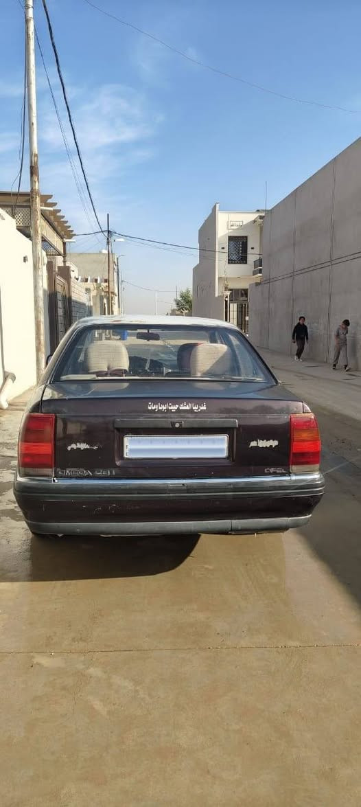 سياره للبيع اوبل اوميكا موديل 1995 حجم 26 كير اوتوماتيك رقم نينوى كاربون بنزين عنوان  رشيدية التواصل مع الرقم ***********
